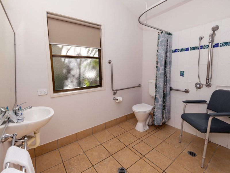 GOLDCOAST CABIN BUNGALOW 7 1052
