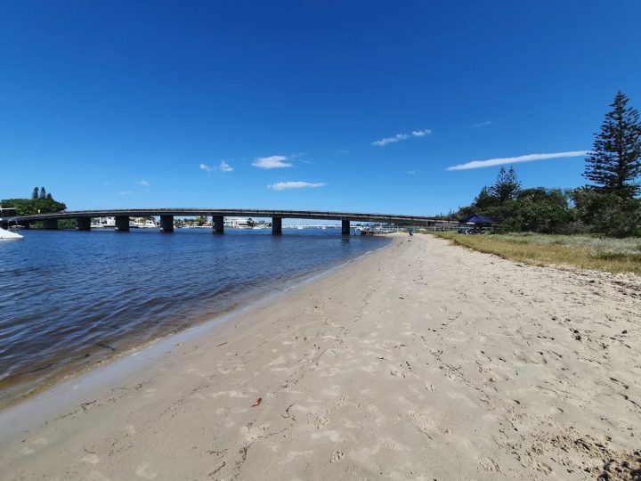 Paradise Point Beach